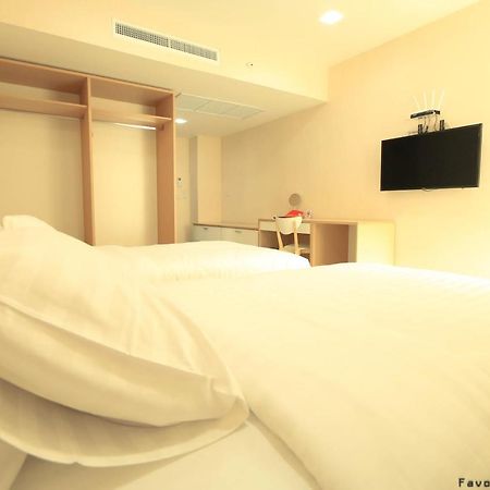 Favori Hostel Bangkok Surawong Exteriér fotografie