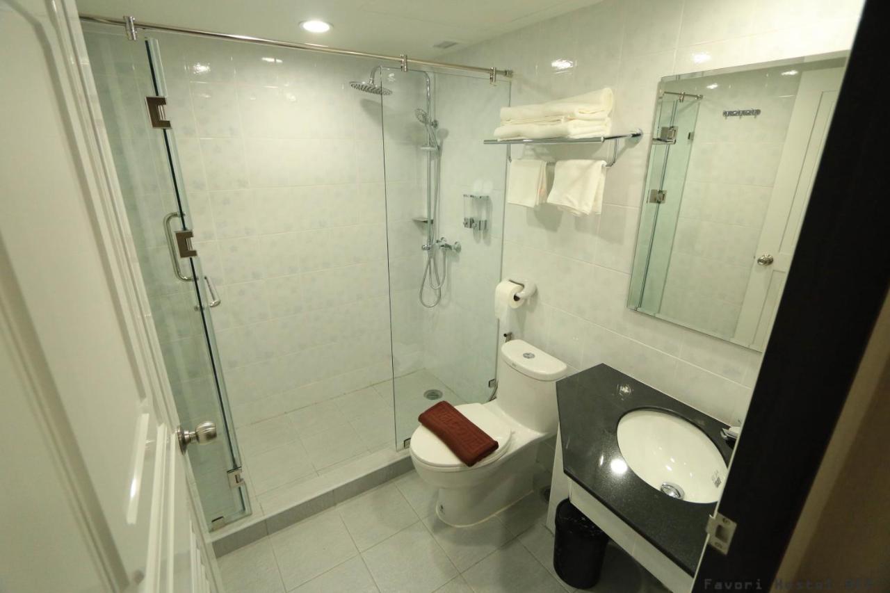 Favori Hostel Bangkok Surawong Exteriér fotografie