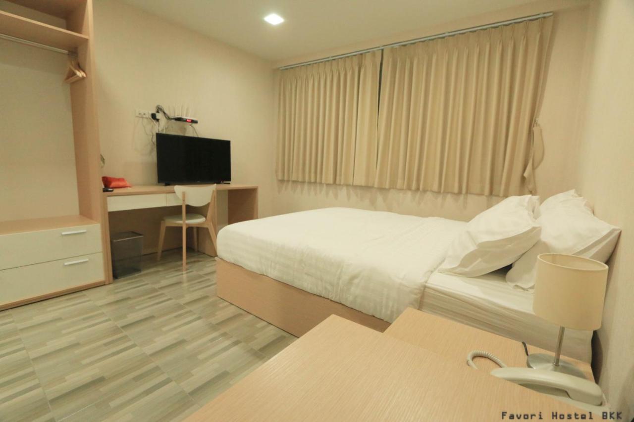Favori Hostel Bangkok Surawong Exteriér fotografie