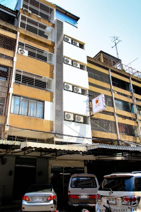 Favori Hostel Bangkok Surawong Exteriér fotografie